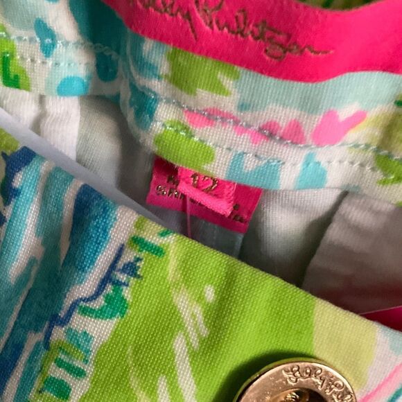 Lilly Pulitzer Women's Honda Classic Shorts - size 12 - Picture 3 of 5